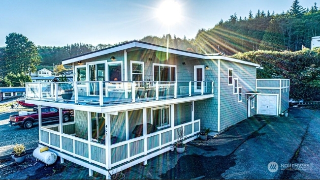 Read more: Sekiu, WA Fishing Charter Lodge Accommodations